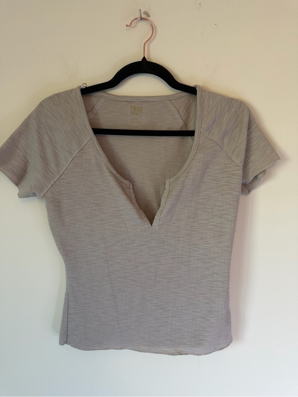 True Craft Light Gray Ribbed Short Sleeve Notch-Neck Top